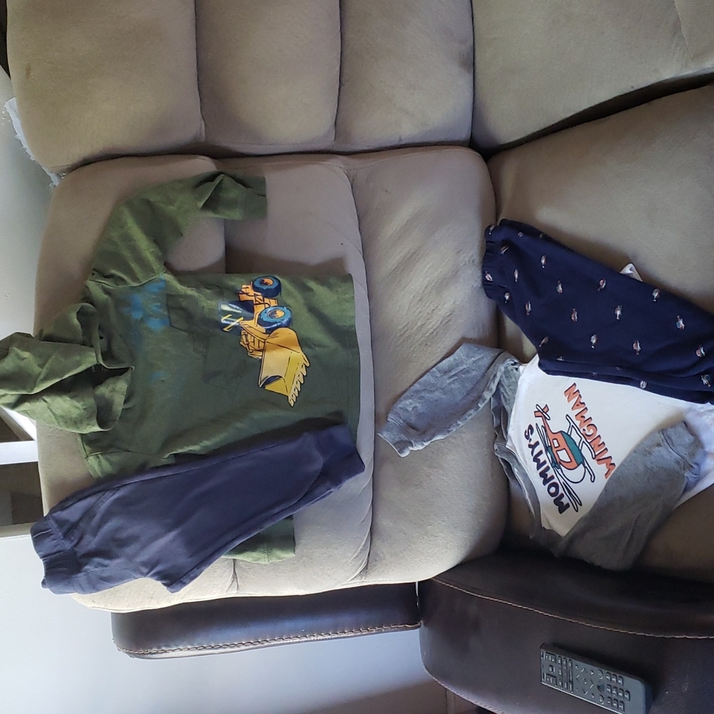 Carter's 2t bundle